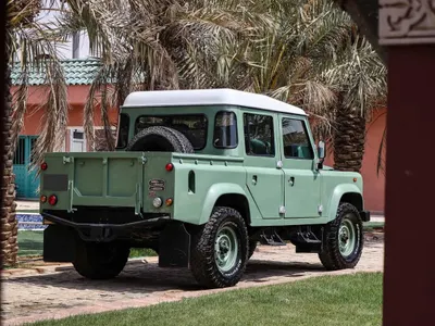 1990 لاند روفر ديفيندر 90