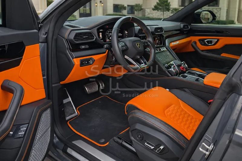 2022 لمبرجيني اوروس