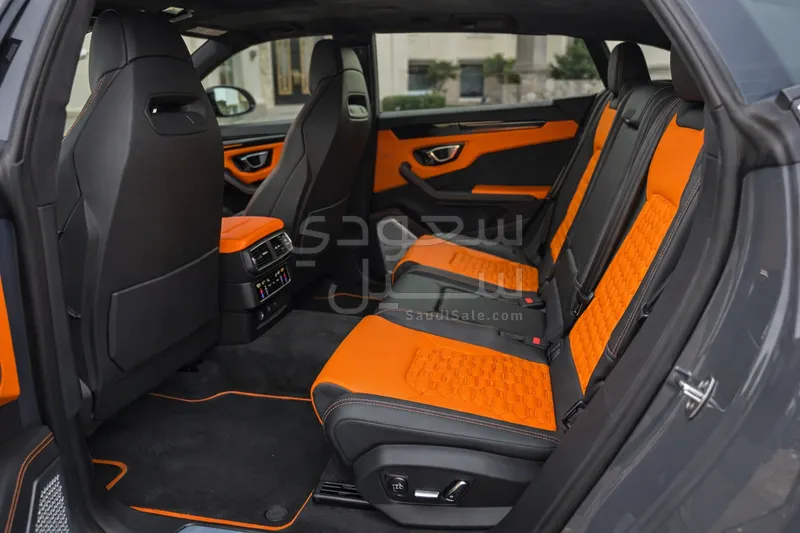 2022 لمبرجيني اوروس