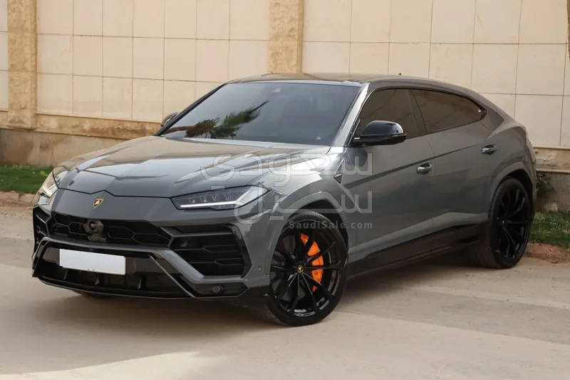 2022 Lamborghini URUS