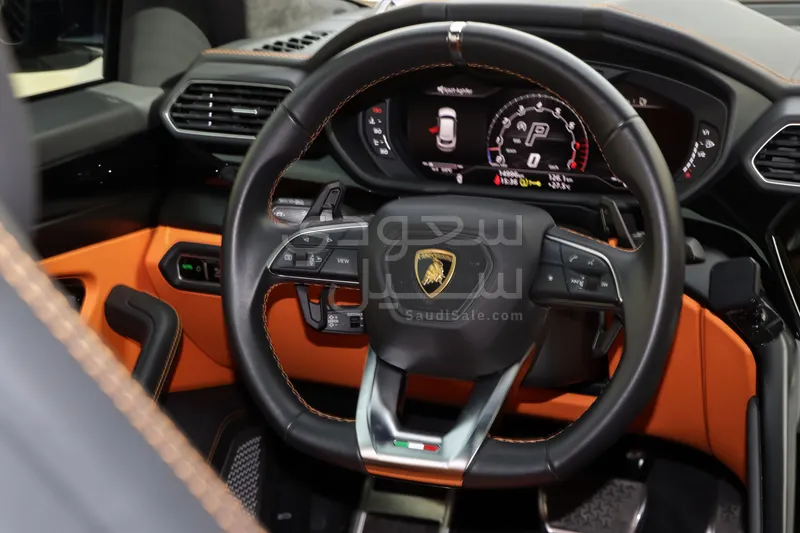 2022 Lamborghini URUS