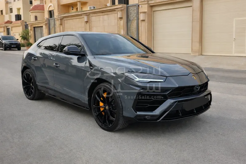 2022 لمبرجيني اوروس