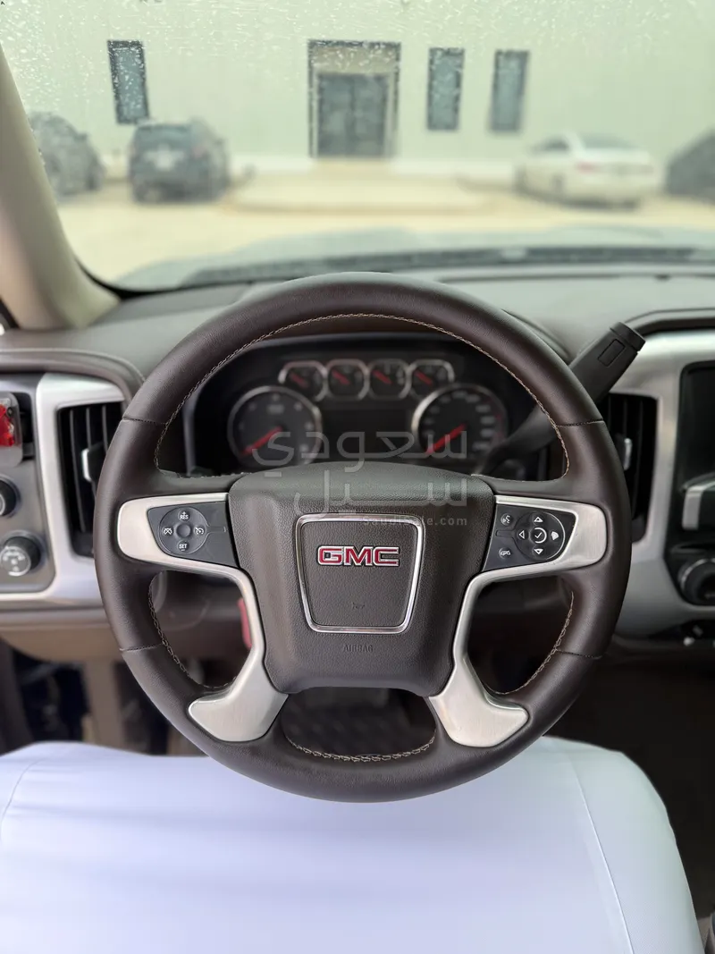 2015 جي ام سي سييرا زد 71