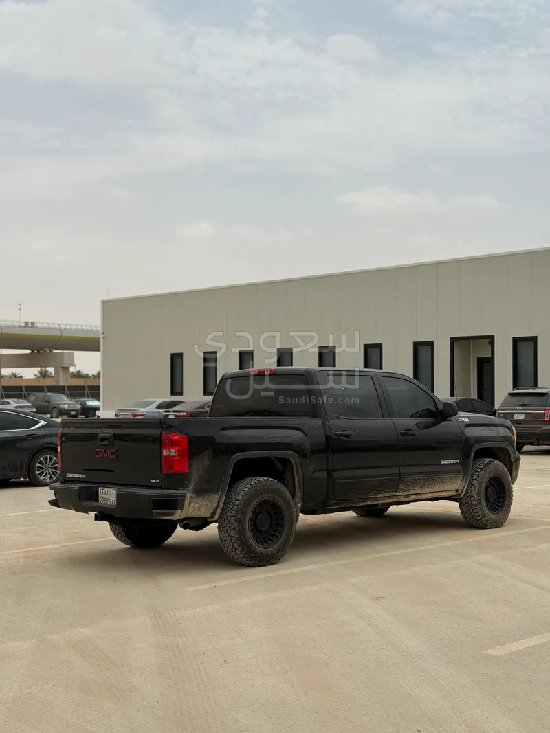 2015 جي ام سي سييرا زد 71