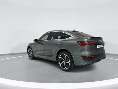 2024 اودي كيو 8 اي ترون سبورت باك