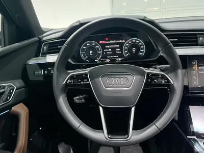 2024 اودي كيو 8 اي ترون سبورت باك