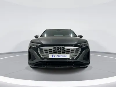 2024 اودي كيو 8 اي ترون سبورت باك