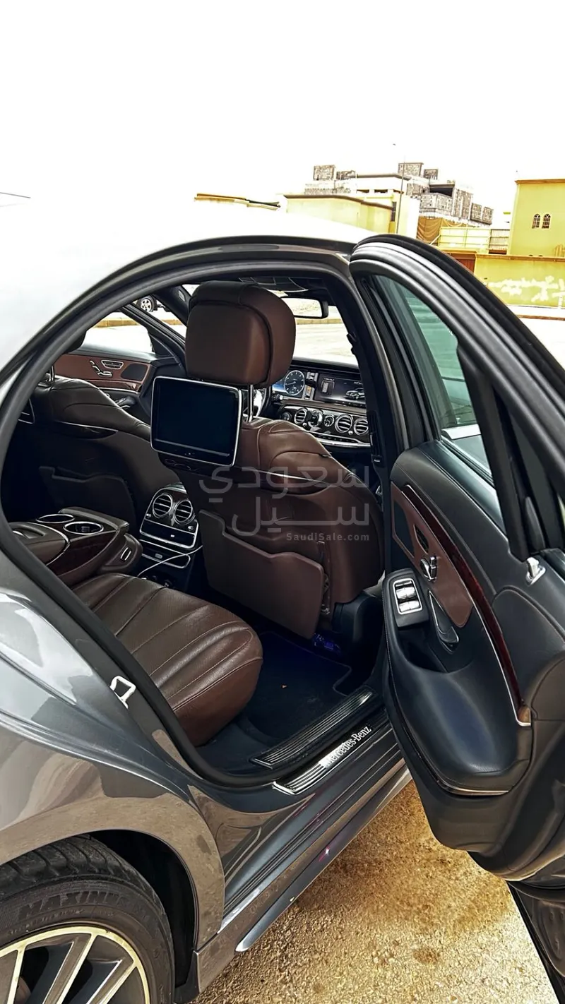 2015 مرسيدس - بنز إس 400