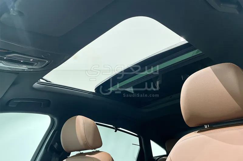 2024 اودي كيو 8 اي ترون سبورت باك