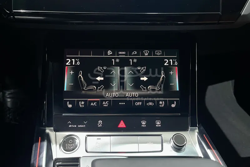 2024 اودي كيو 8 اي ترون سبورت باك