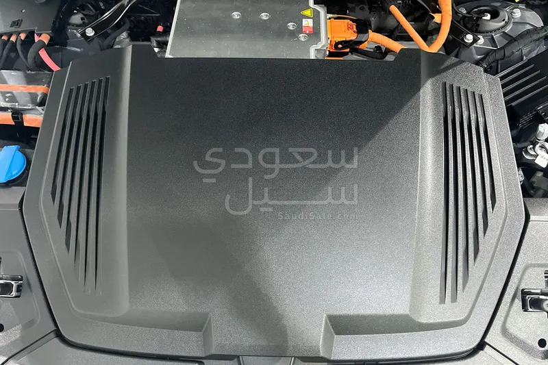 2024 اودي كيو 8 اي ترون سبورت باك