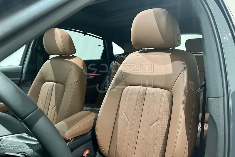 2024 اودي كيو 8 اي ترون سبورت باك