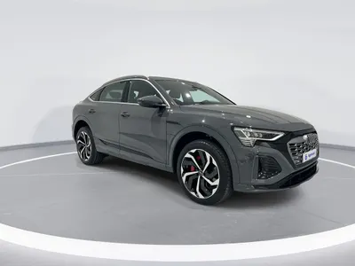 2024 اودي كيو 8 اي ترون سبورت باك