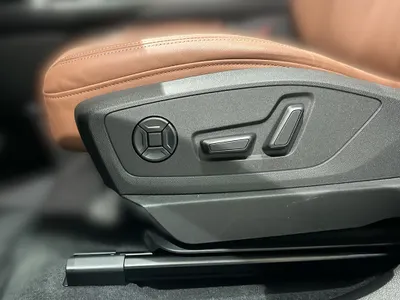 2024 اودي كيو 8 اي ترون سبورت باك