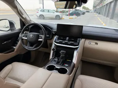 2022 تويوتا لاند كروزر في اكس ار