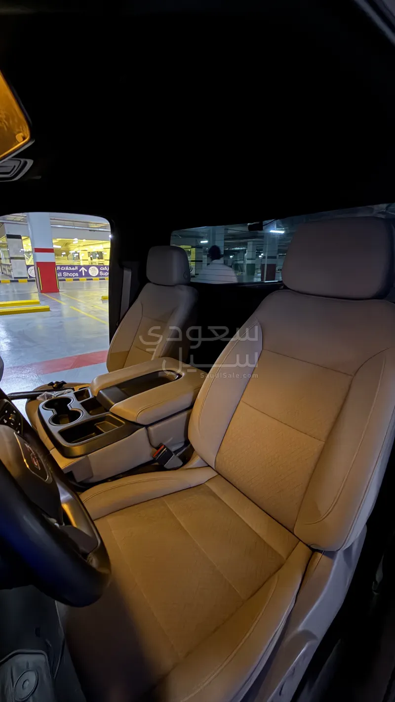 2023 جي ام سي سييرا اس ال اي