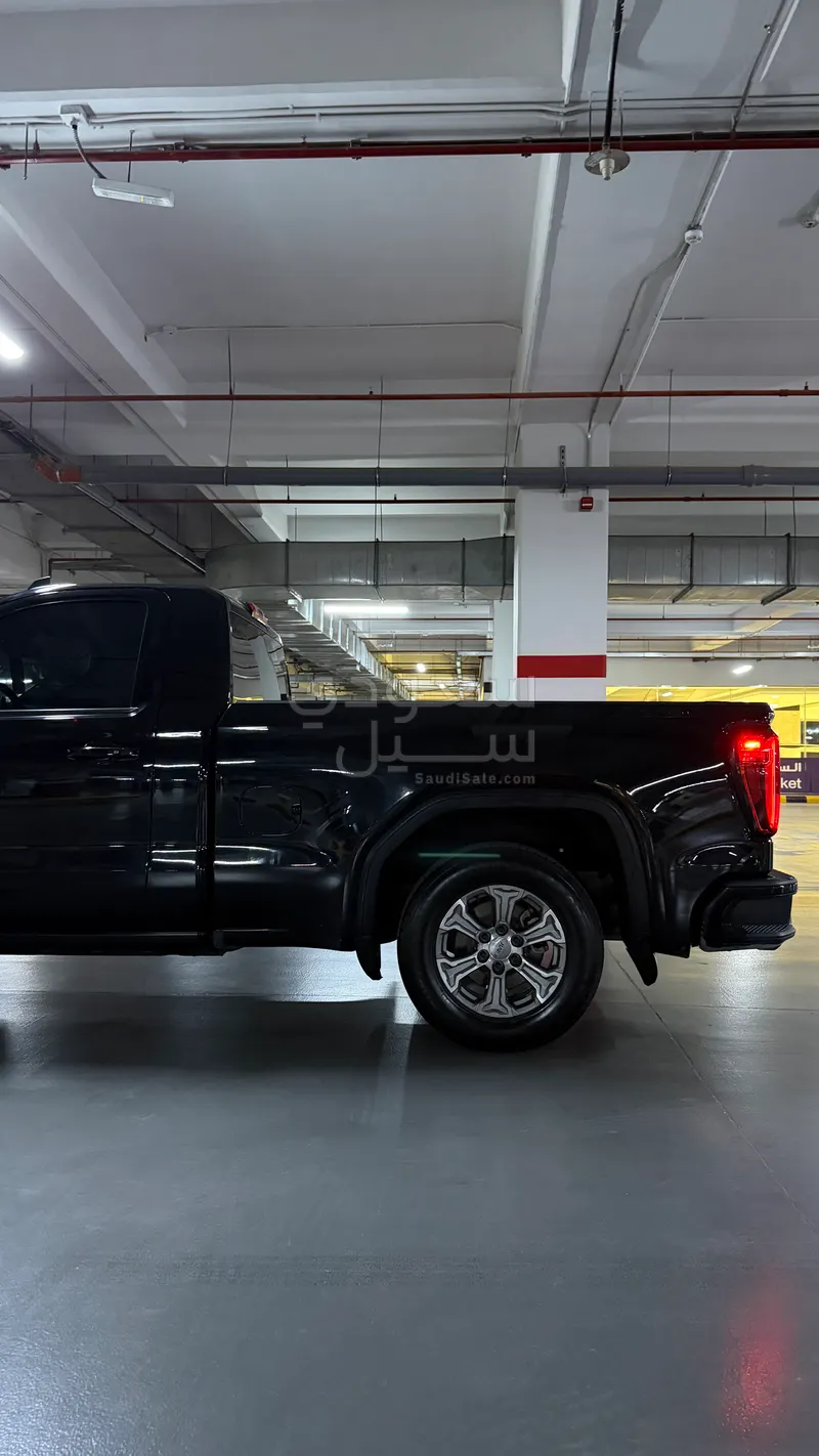 2023 جي ام سي سييرا اس ال اي