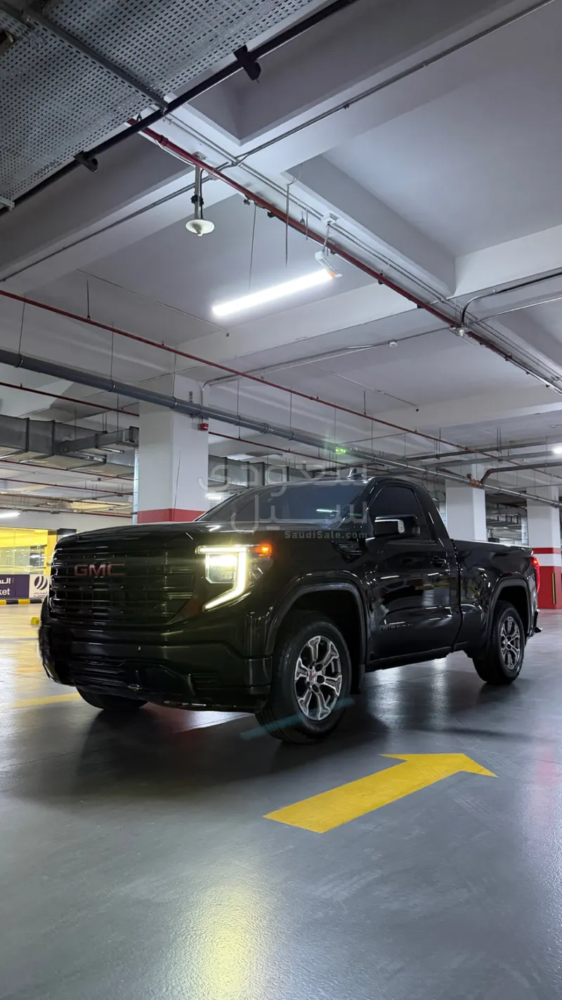 2023 جي ام سي سييرا اس ال اي