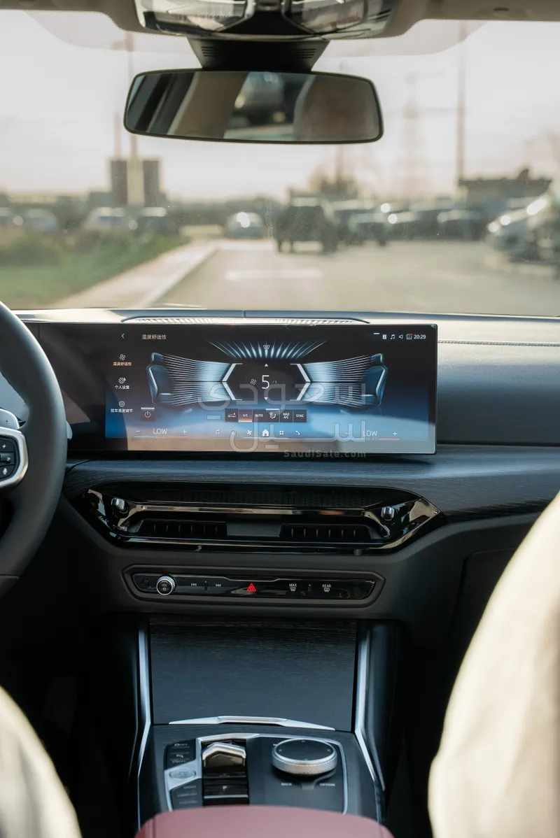 2026 بي ام دبليو الفئة الثالثة 325 أي