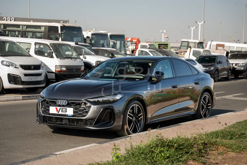 2025 اودي اي 5 40 تي اف اس اي