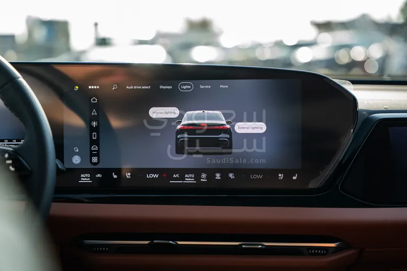 2025 اودي اي 5 40 تي اف اس اي