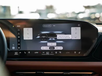 2025 اودي اي 5 40 تي اف اس اي