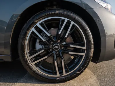 2025 اودي اي 5 40 تي اف اس اي