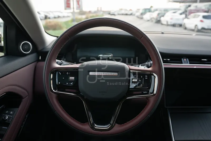 2025 لاند روفر رينج روفر ايفوك داينمك