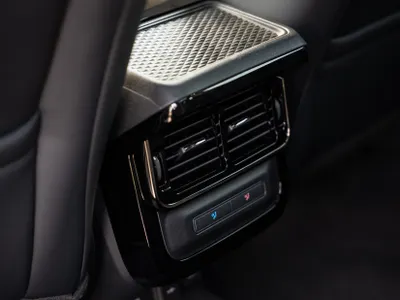 2025 لاند روفر رينج روفر ايفوك داينمك