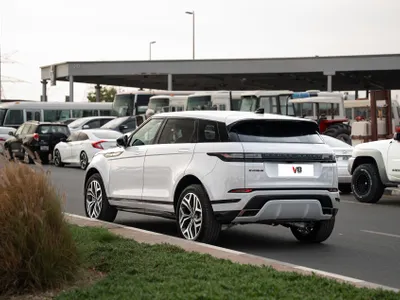 2025 لاند روفر رينج روفر ايفوك داينمك