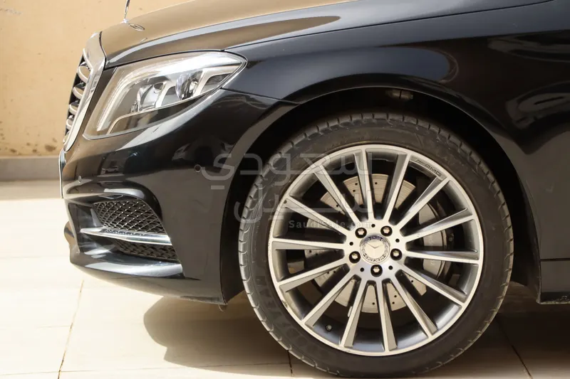 2015 مرسيدس - بنز إس 400