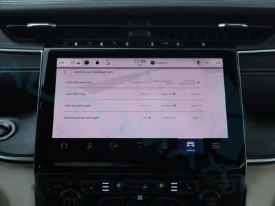 2025 جييب جراند شيروكي ليمتد بلس