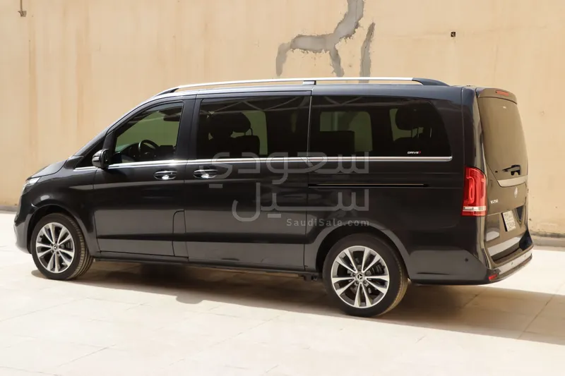 2023 مرسيدس - بنز في 250