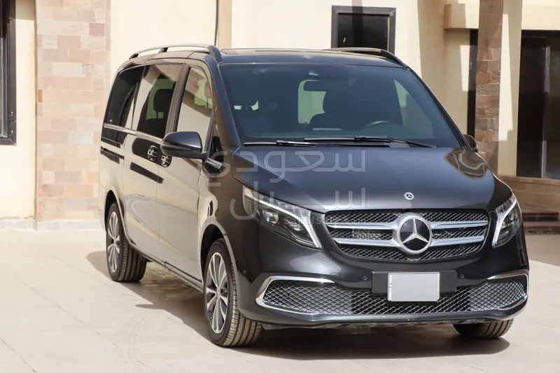 2023 مرسيدس - بنز في 250