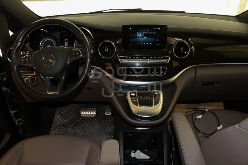 2023 مرسيدس - بنز في 250
