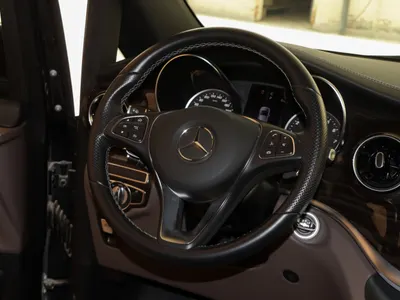 2023 مرسيدس - بنز في 250