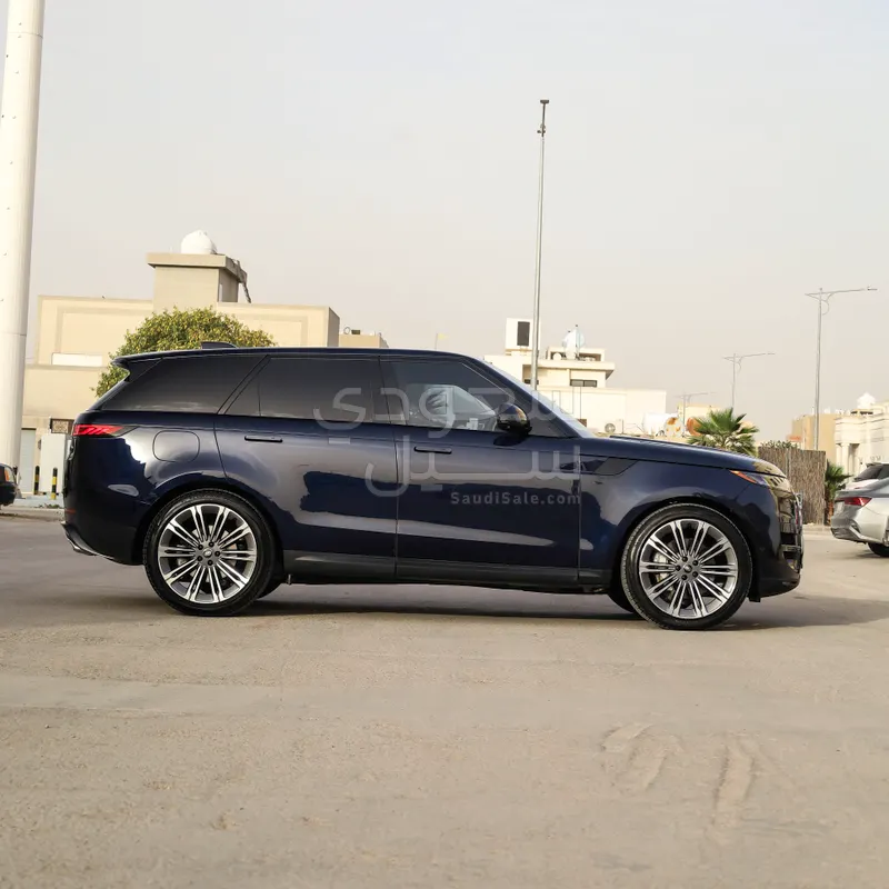 2023 لاند روفر رينج روفر سبورت اس اي