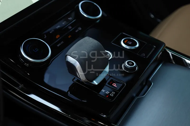 2023 لاند روفر رينج روفر سبورت اس اي