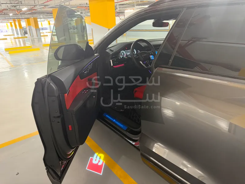 2025 اودي كيو 8 اس لاين