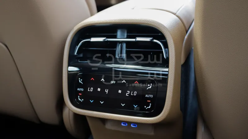 2026 مرسيدس - بنز إي 300 أي إم جي