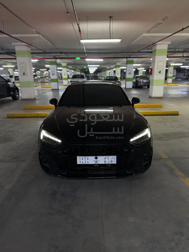 2023 اودي اي 5 40 تي اف اس اي اس لاين