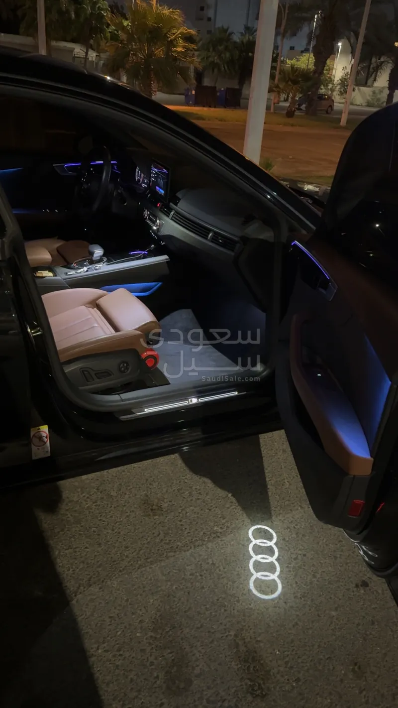 2023 اودي اي 5 40 تي اف اس اي اس لاين