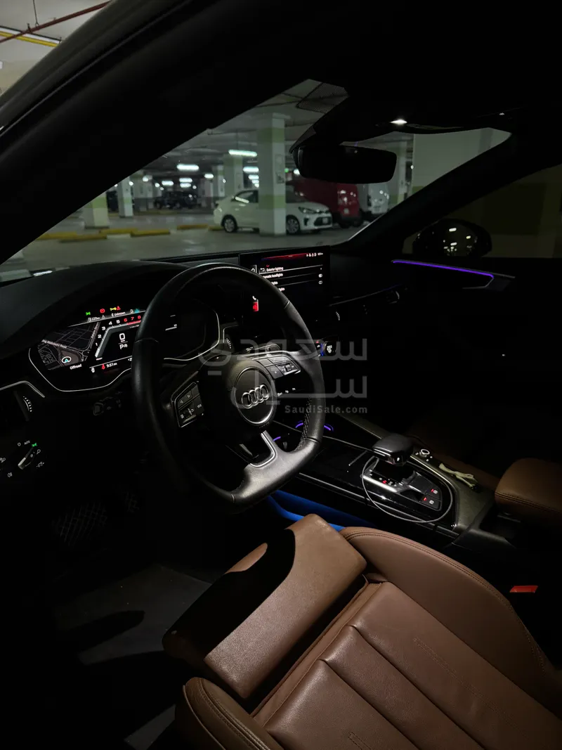 2023 اودي اي 5 40 تي اف اس اي اس لاين