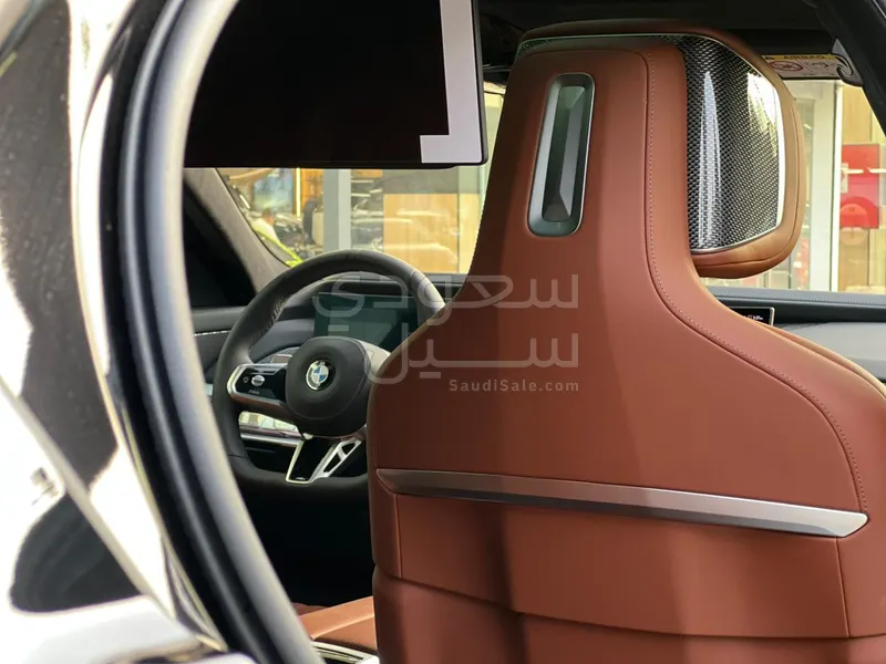 2026 بي ام دبليو الفئة السابعة 740أي