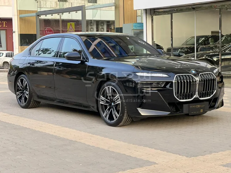 2026 بي ام دبليو الفئة السابعة 740أي