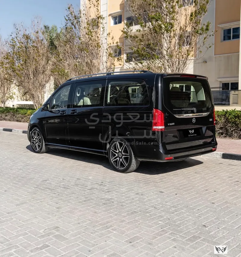 2022 مرسيدس - بنز في 250