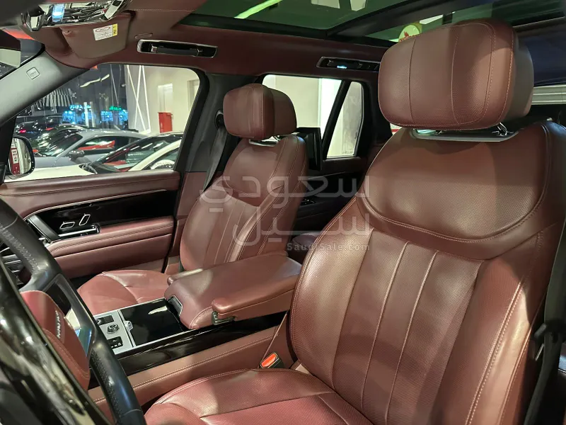 2023 لاند روفر رينج روفر فوج اوتوبيوغرافي