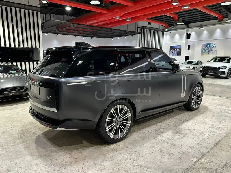 2023 لاند روفر رينج روفر فوج اوتوبيوغرافي