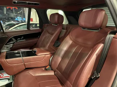 2023 لاند روفر رينج روفر فوج اوتوبيوغرافي