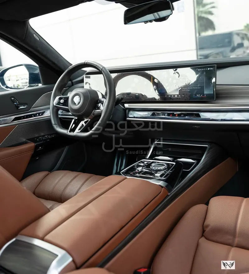 2024 بي ام دبليو الفئة السابعة 740 إل أي